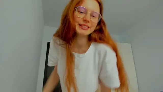 Snapshot of Fire_Luna chatting on March 13, 2025, 9:21 am Fire Luna online show from March 13, 2025, 9:21 am