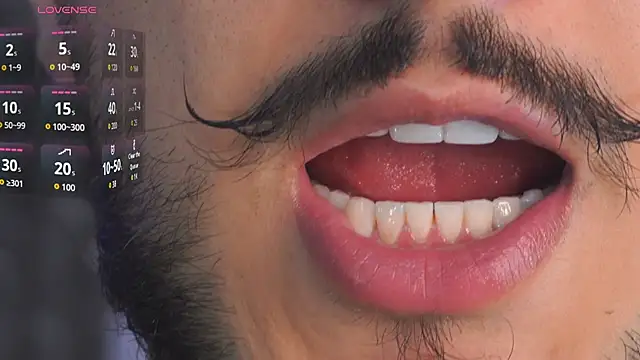 Snapshot of Zionmattis chatting on November 12, 2025, 1:32 am Zionmattis online show from November 12, 2025, 1:32 am