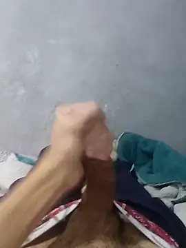 Snapshot of Juliano69xv chatting on March 19, 2025, 1:40 pm Juliano69xv online show from March 19, 2025, 1:40 pm