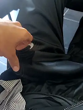 Snapshot of Juliano69xv chatting on September 26, 2025, 7:43 pm Juliano69xv online show from September 26, 2025, 7:43 pm