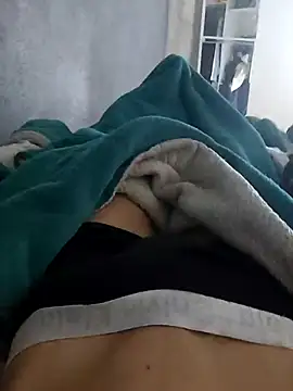 Snapshot of Juliano69xv chatting on February 24, 2025, 12:26 pm Juliano69xv online show from February 24, 2025, 12:26 pm