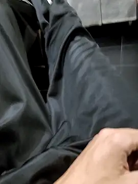 Snapshot of Juliano69xv chatting on September 22, 2025, 11:11 pm Juliano69xv online show from September 22, 2025, 11:11 pm