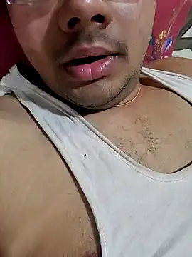 Snapshot of SWEETBOYJI chatting on March 20, 2025, 6:42 pm SWEETBOYJI online show from March 20, 2025, 6:42 pm