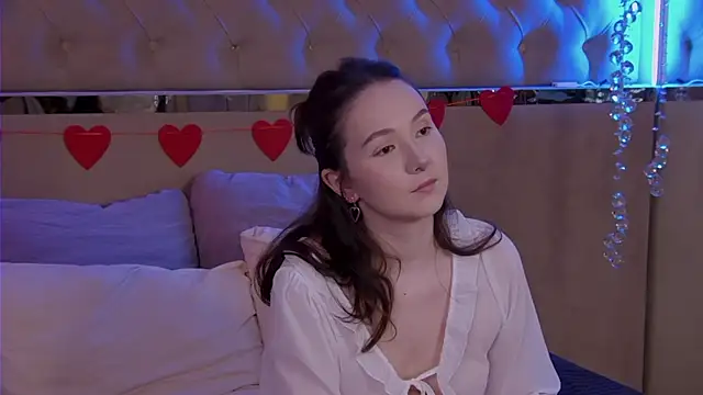 Snapshot of IreneRaye chatting on February 14, 2026, 6:52 pm IreneRaye online show from February 14, 2026, 6:52 pm