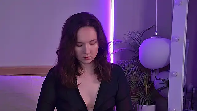 Snapshot of IreneRaye chatting on October 31, 2025, 3:08 pm IreneRaye online show from October 31, 2025, 3:08 pm