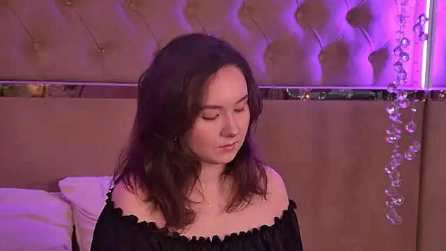 Snapshot of IreneRaye chatting on October 28, 2025, 7:51 am IreneRaye online show from October 28, 2025, 7:51 am