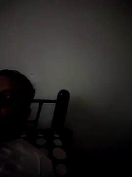 Snapshot of Randallwwr chatting on October 26, 2025, 12:33 am Randallwwr online show from October 26, 2025, 12:33 am