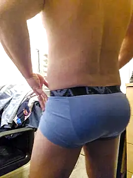 massivemax online show from November 7, 2025, 9:36 am