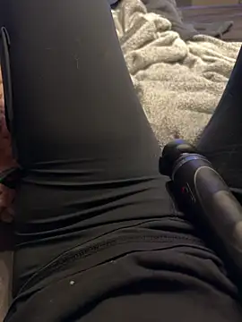 Snapshot of Ana-05 chatting on November 23, 2025, 7:57 pm Ana-05 online show from November 23, 2025, 7:57 pm