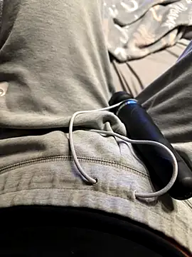 Snapshot of Ana-05 chatting on September 30, 2025, 5:52 pm Ana-05 online show from September 30, 2025, 5:52 pm