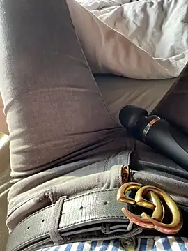 Snapshot of Ana-05 chatting on February 7, 2025, 1:22 pm Ana-05 online show from February 7, 2025, 1:22 pm