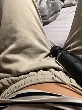 Snapshot of Ana-05 chatting on October 29, 2025, 7:02 pm Ana-05 online show from October 29, 2025, 7:02 pm