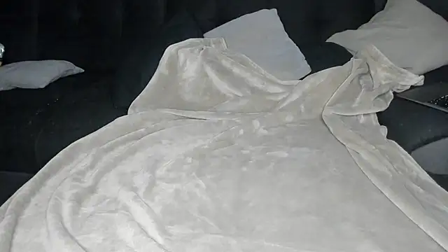 Snapshot of Ana-05 chatting on January 27, 2025, 7:46 pm Ana-05 online show from January 27, 2025, 7:46 pm