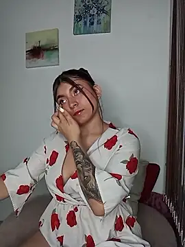 Snapshot of carolayrosse chatting on December 3, 2025, 5:41 am carolayrosse online show from December 3, 2025, 5:41 am