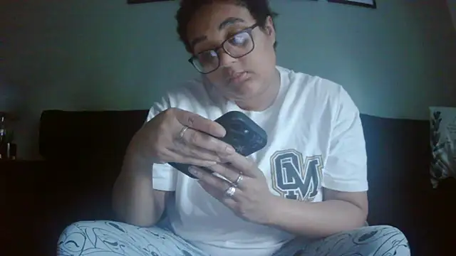 vanilla chocolate23 online show from January 17, 2026, 8:51 am