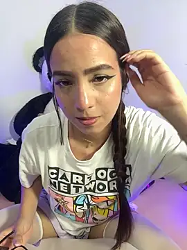 Snapshot of IamSteph13 chatting on October 19, 2025, 4:04 am IamSteph13 online show from October 19, 2025, 4:04 am