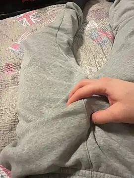 pierxxx22 online show from January 17, 2026, 6:11 pm