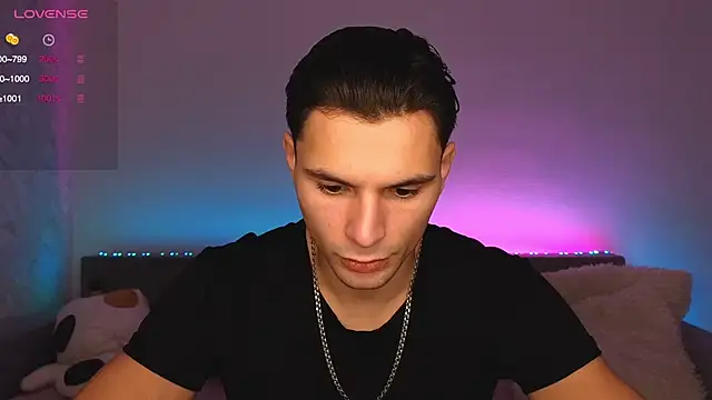 denlover1 online show from November 4, 2025, 7:56 am