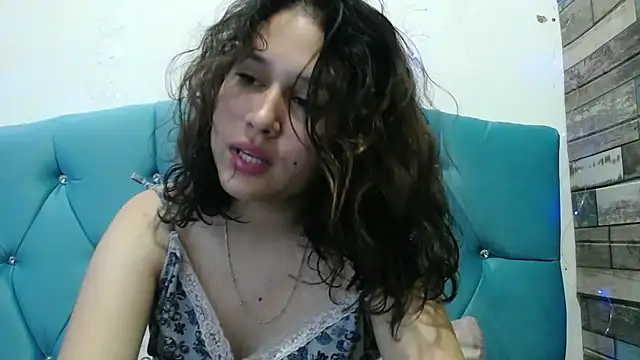 Snapshot of Valery_Collins18 chatting on December 3, 2024, 1:25 am Valery Collins18 online show from December 3, 2024, 1:25 am