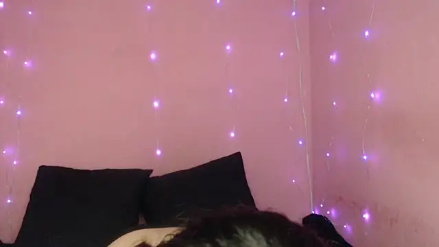 Snapshot of Valery_Collins18 chatting on December 11, 2024, 8:07 pm Valery Collins18 online show from December 11, 2024, 8:07 pm