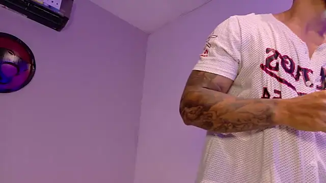 tony muscle online show from April 15, 2026, 10:21 am