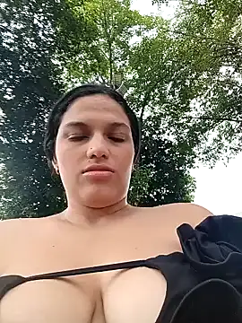 Snapshot of girl_milk1 chatting on October 26, 2025, 9:59 pm girl milk1 online show from October 26, 2025, 9:59 pm