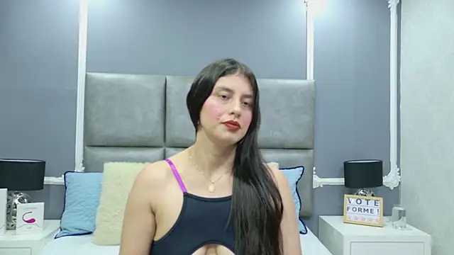 MadelineBeckert online show from March 30, 2026, 7:04 pm