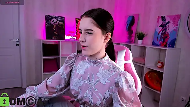 Snapshot of Tonya_Gray chatting on November 30, 2025, 1:06 am Tonya Gray online show from November 30, 2025, 1:06 am