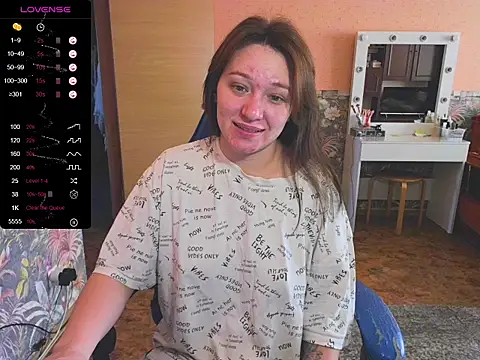 Chloe strip online show from October 16, 2025, 7:05 am