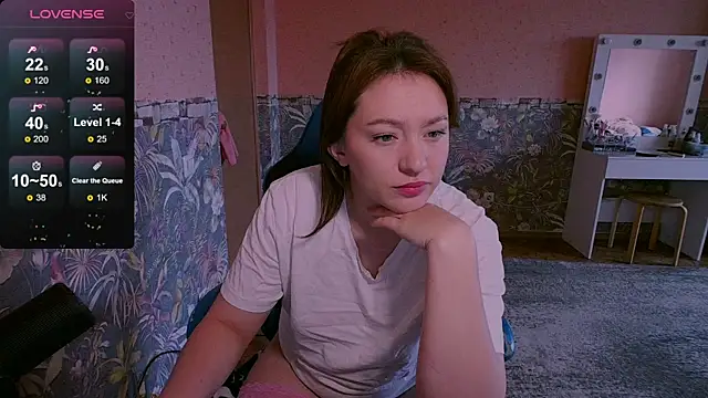 Chloe strip online show from September 23, 2025, 3:13 am