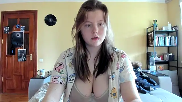 LillyDepp online show from May 7, 2026, 12:08 pm