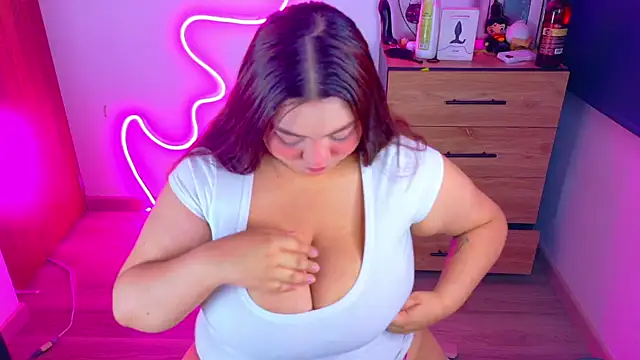 Rebeca charme21 online show from October 9, 2025, 8:04 am