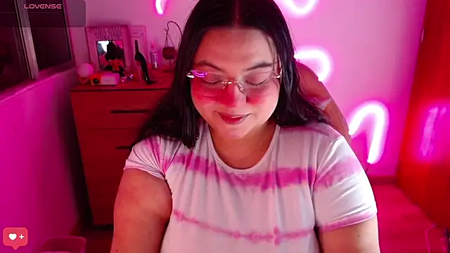 Rebeca charme21 online show from February 13, 2025, 2:12 am