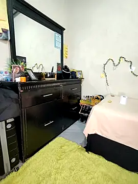 FreakySag 8888 online show from November 30, 2025, 6:25 am