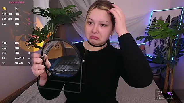 Alice Walters online show from December 4, 2025, 12:26 pm