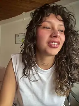 Andi9  online show from November 10, 2025, 8:14 pm