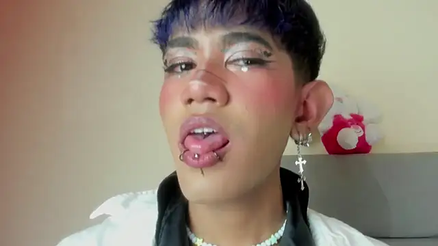 andrew uwu  online show from November 9, 2025, 11:42 pm