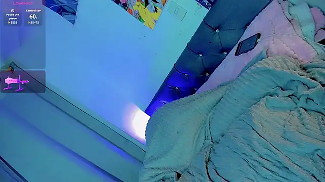 Snapshot of pinkscreens chatting on October 10, 2025, 7:53 am pinkscreens online show from October 10, 2025, 7:53 am