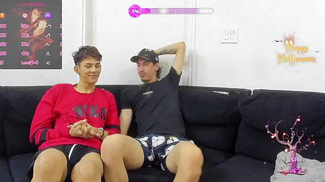 StrawwBoys online show from November 14, 2025, 10:19 am