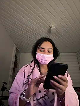 Anily Lovely online show from November 27, 2025, 2:12 am