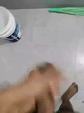 Snapshot of Sharmaji0 chatting on December 7, 2024, 2:47 am Sharmaji0 online show from December 7, 2024, 2:47 am