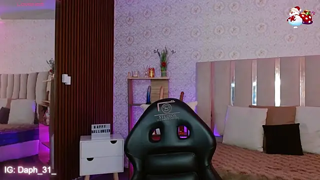 Snapshot of Daphnne_tay chatting on November 12, 2025, 3:32 am Daphnne tay online show from November 12, 2025, 3:32 am