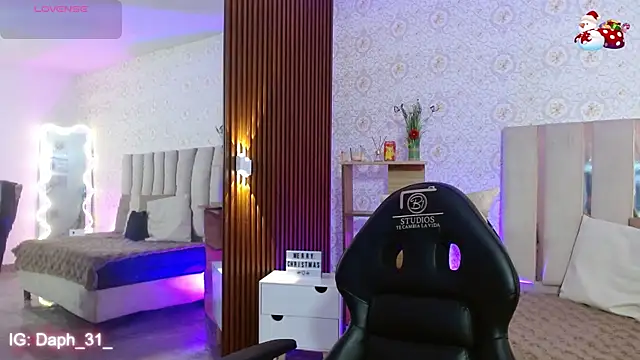 Snapshot of Daphnne_tay chatting on November 15, 2025, 3:32 am Daphnne tay online show from November 15, 2025, 3:32 am