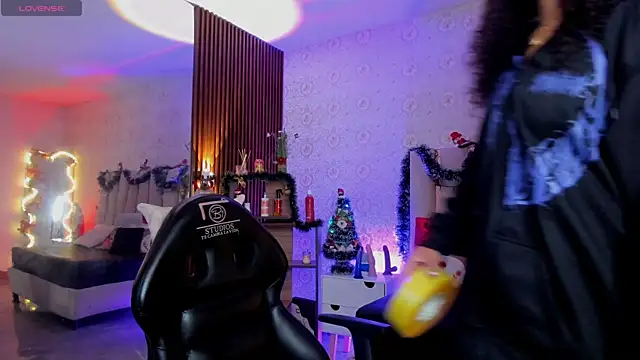 Snapshot of Daphnne_tay chatting on January 14, 2026, 3:32 am Daphnne tay online show from January 14, 2026, 3:32 am