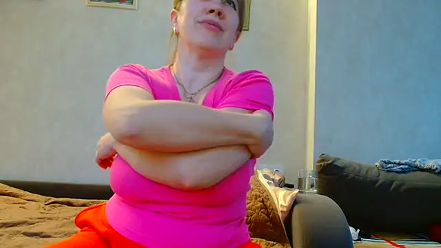 Brionia online show from February 7, 2026, 2:36 pm