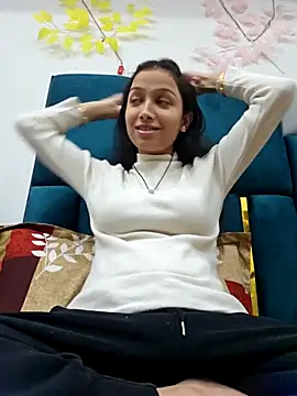 Snapshot of Aleena_Rai chatting on February 21, 2025, 3:32 pm Aleena Rai online show from February 21, 2025, 3:32 pm