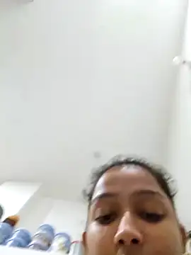 Snapshot of Aleena_Rai chatting on December 28, 2024, 6:40 pm Aleena Rai online show from December 28, 2024, 6:40 pm