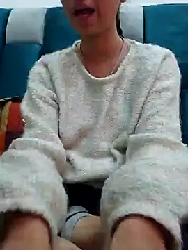 Snapshot of Aleena_Rai chatting on January 8, 2025, 3:17 pm Aleena Rai online show from January 8, 2025, 3:17 pm