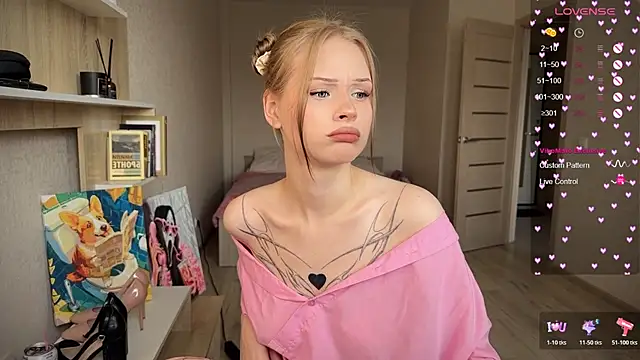 Snapshot of lisa_barbie chatting on October 23, 2025, 8:57 am lisa barbie online show from October 23, 2025, 8:57 am