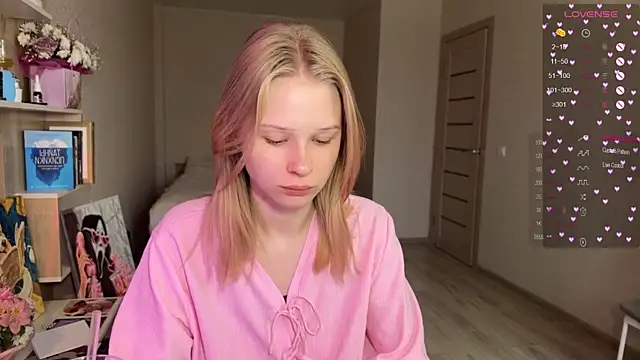 Snapshot of lisa_barbie chatting on November 28, 2025, 8:58 am lisa barbie online show from November 28, 2025, 8:58 am